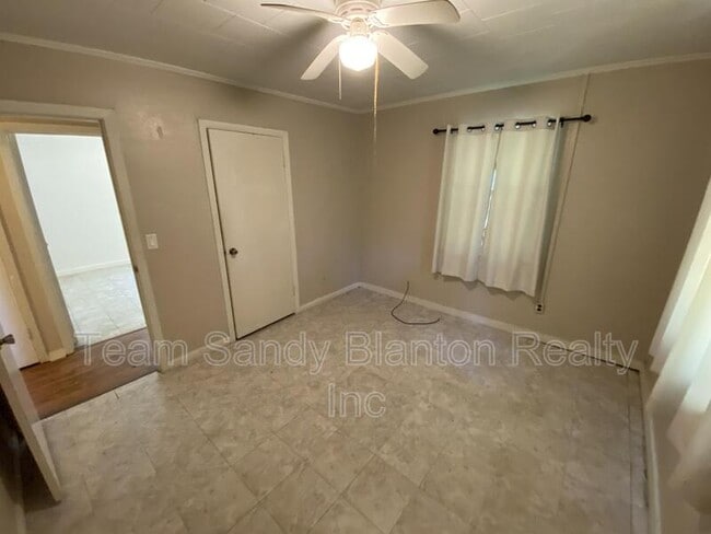 Building Photo - 4416 Creighton Rd