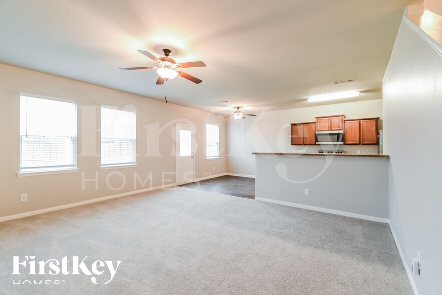 Building Photo - 5931 Golden Cove Rd