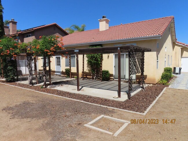 Building Photo - 35467 Marsh Ln