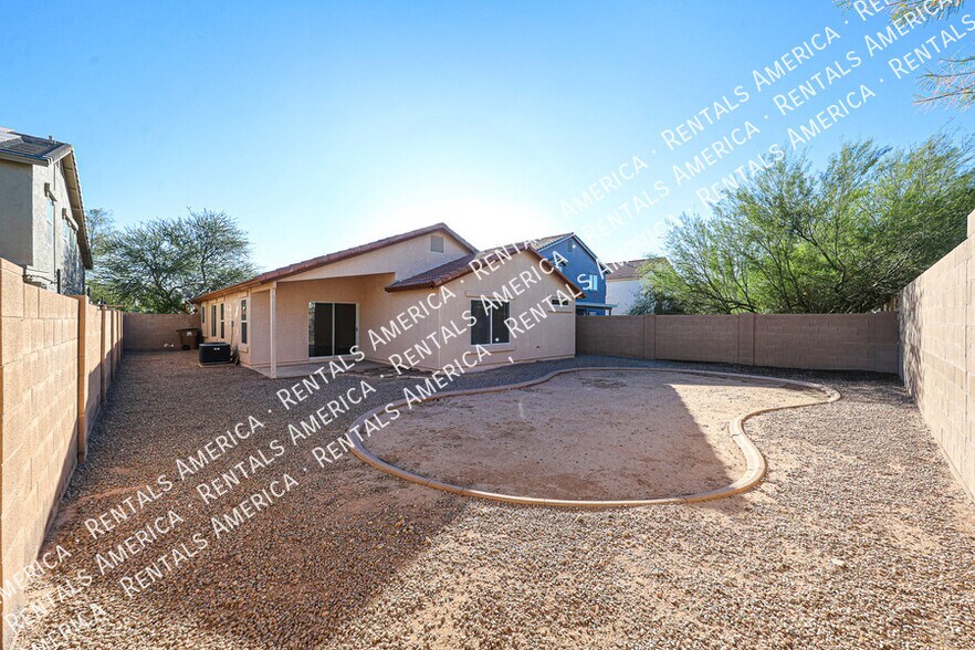 Building Photo - 138 N 153rd Ave