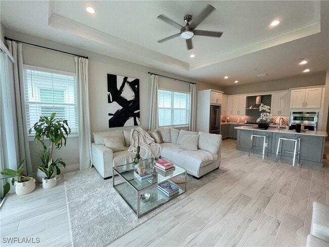 Building Photo - 9213 Cayman Dr
