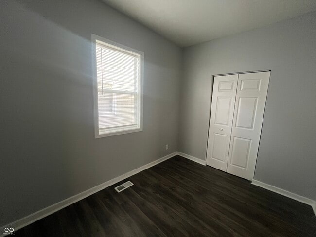 Building Photo - 2121 Webb St