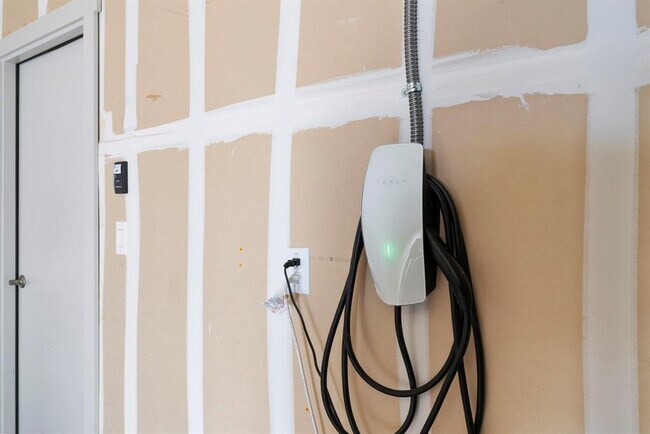 Building Photo - 217 Cupreata Ln