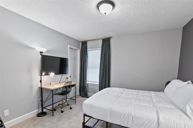 Building Photo - 4706 Wynnview Dr