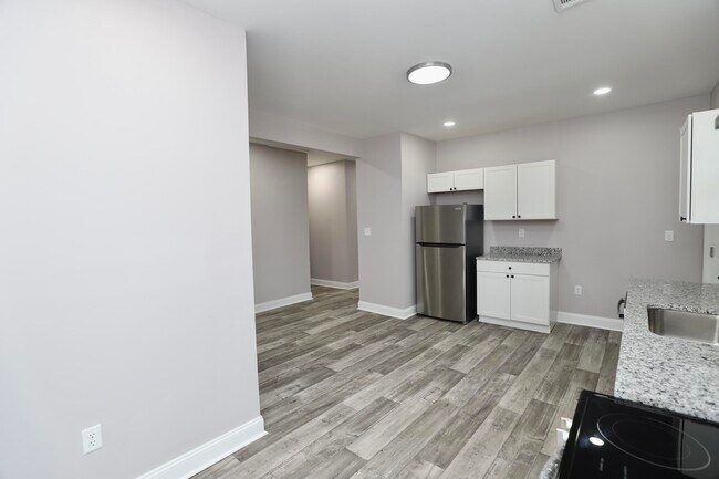 Building Photo - 11 Kendrick St