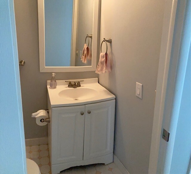 Building Photo - 136 Briarheath Ln