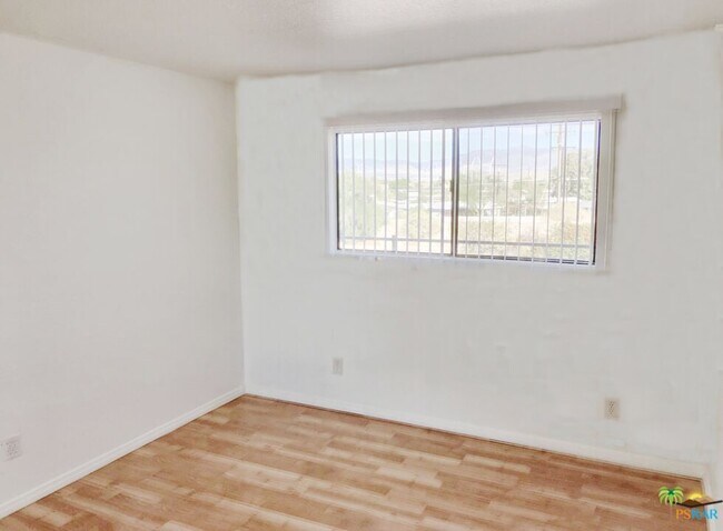 Building Photo - 675 Los Felices Cir N