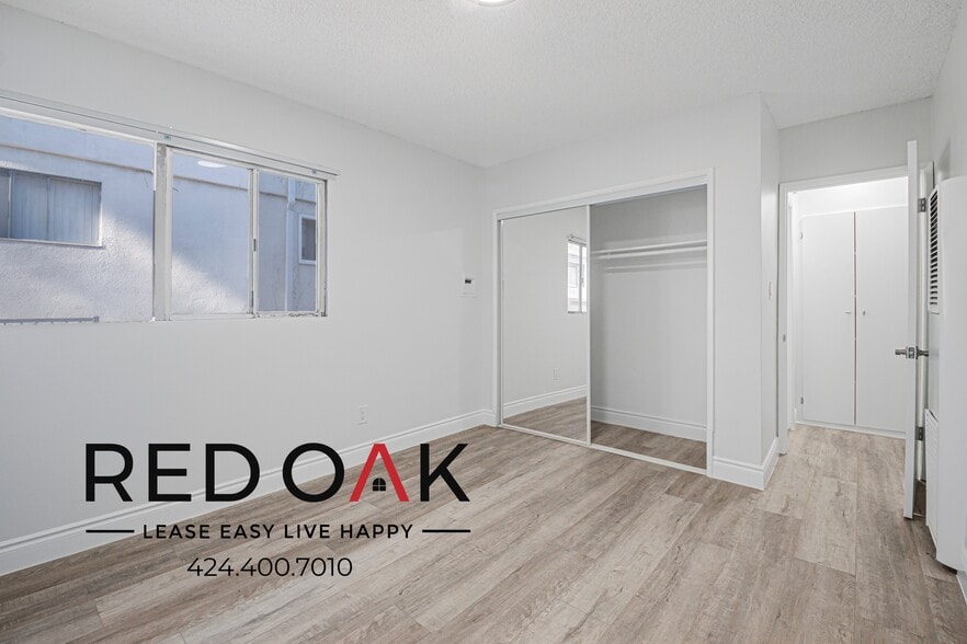 Building Photo - 2745 S Fremont Ave