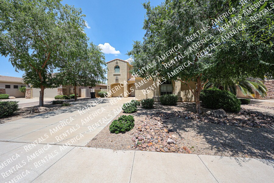 Building Photo - 3382 E Roadrunner Dr