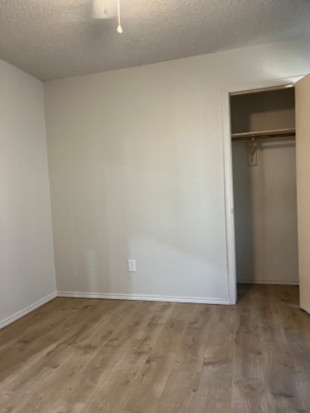 Building Photo - 3023 Oak Ridge Pl