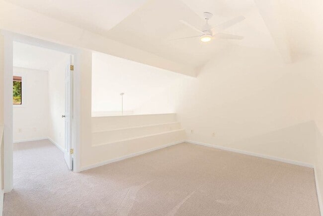 Building Photo - Beautiful and Remodeled Fairweather Town H...