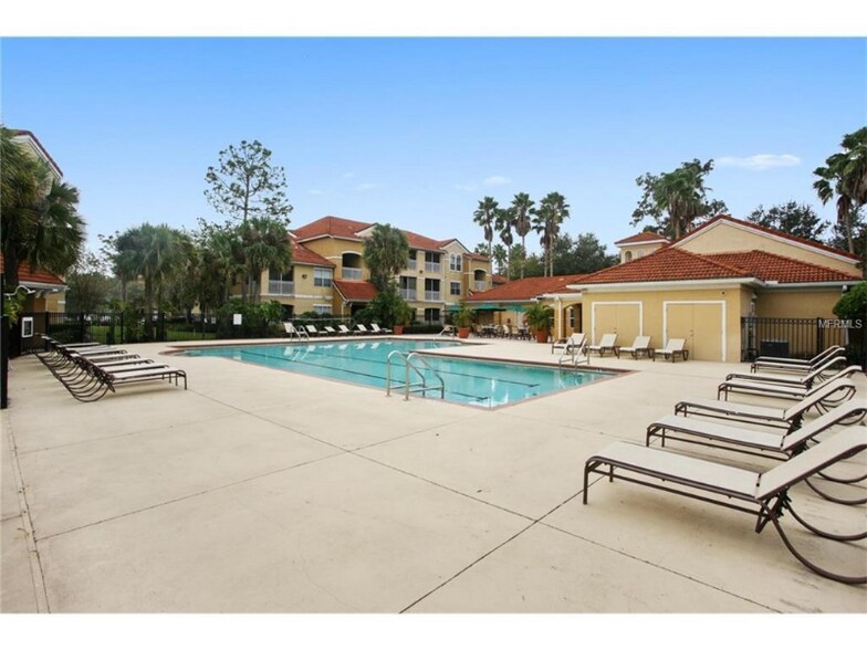 Building Photo - 18001 Richmond Pl Dr