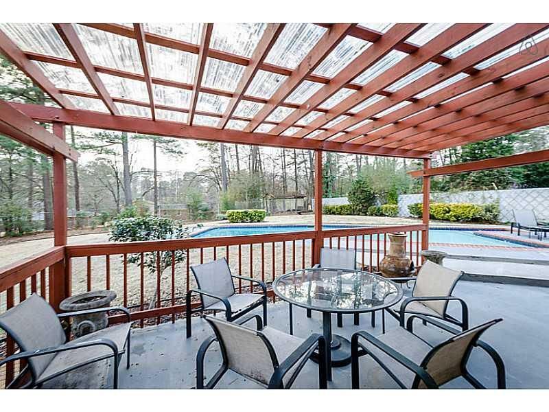 Building Photo - 1283 June Dr