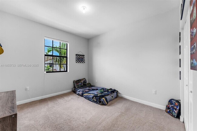 Building Photo - 3763 SE 2nd St