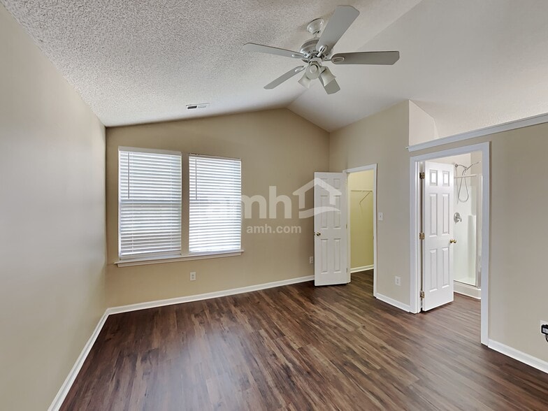 Building Photo - 14821 Ashlight Dr