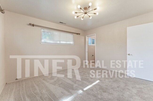 Building Photo - 7519 Westgate Dr