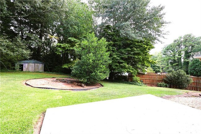 Building Photo - 2953 Evans Woods Dr