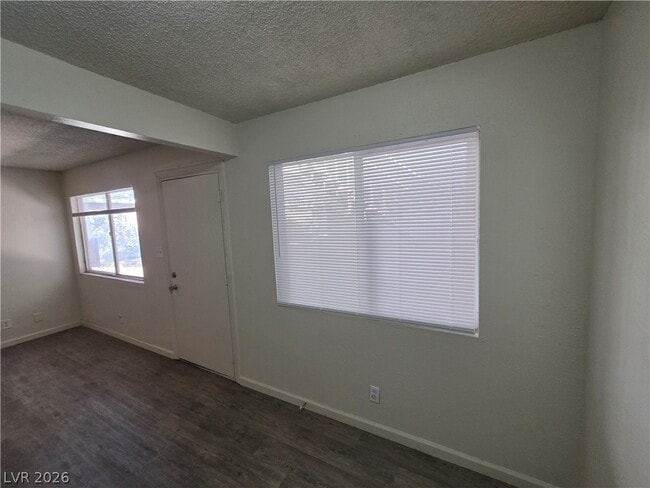 Building Photo - 304 Orland St