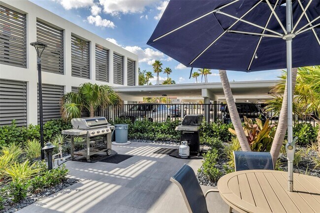 Building Photo - 1610 N Ocean Blvd