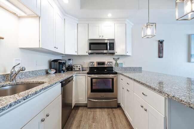 Building Photo - 128 Ashworth Ave