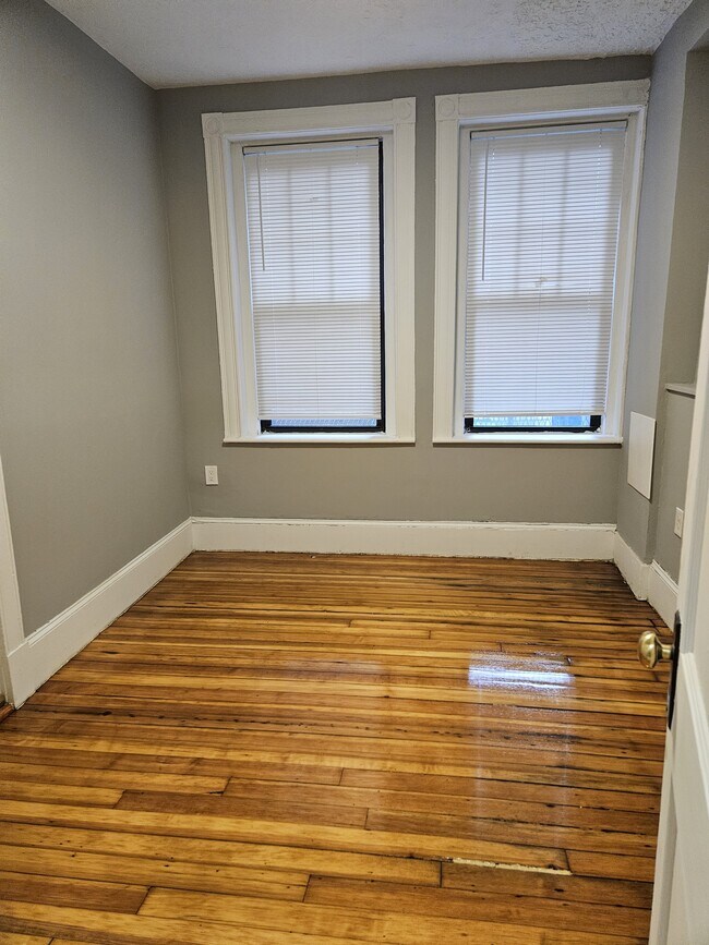 Building Photo - 59 Brighton Ave
