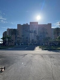 Building Photo - 880 Mandalay Ave