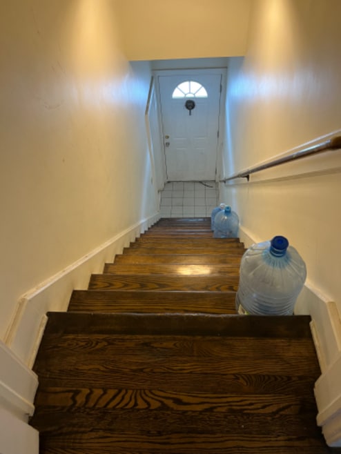 Building Photo - 1526 Central Ave