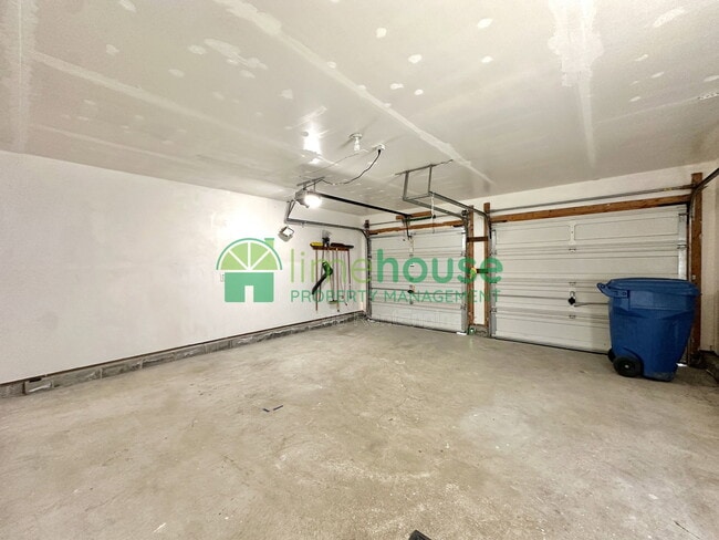 Building Photo - 3097 Polk Dr