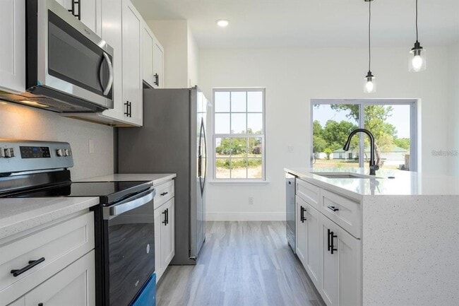 Building Photo - 3211 SW 128th Street Rd