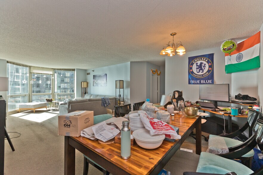 Building Photo - 195 N Harbor Dr