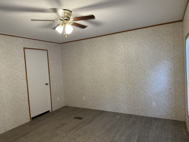 Building Photo - 4051 Stoneler Pl Ct