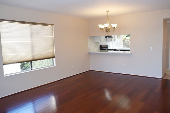 Building Photo - Modern 2 Bed 2.5Bath Townhome with Garage, Balconies & In-Unit Laundry in Linda Vista