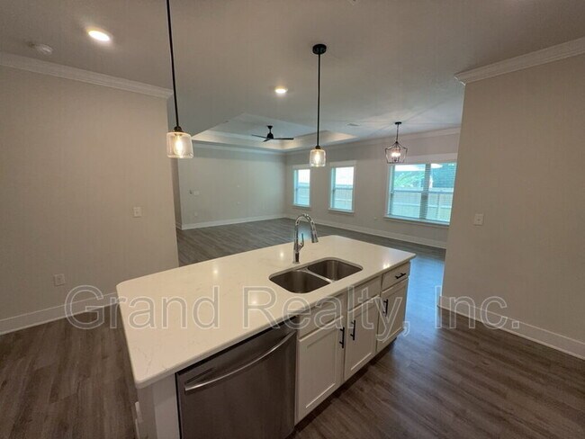 Building Photo - 10035 Tuscan Ct