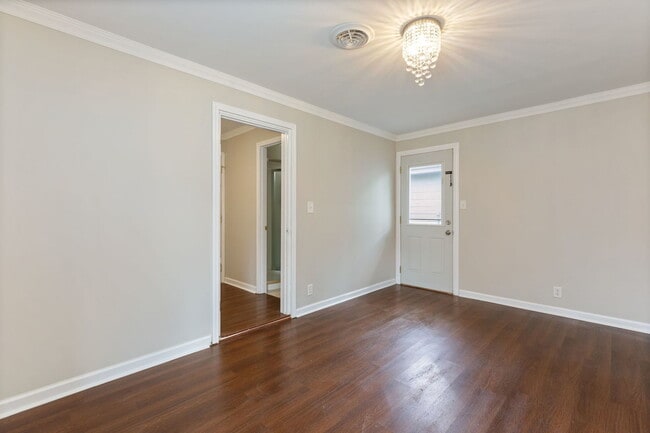 Building Photo - 1206 Campbell St