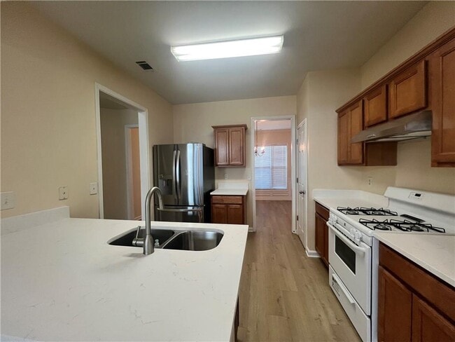 Building Photo - 2233 Worrall Hill Dr