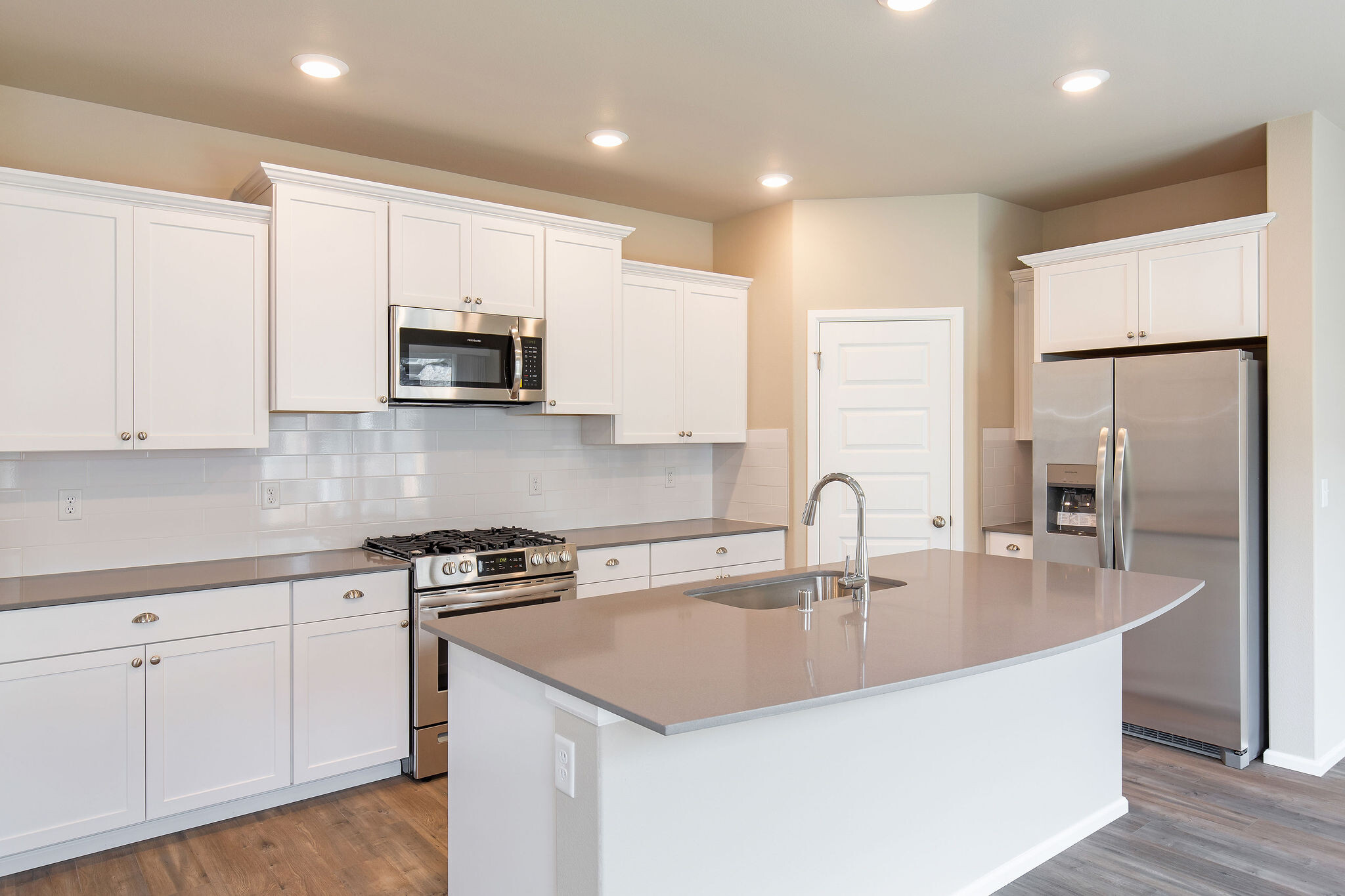 Building Photo - 3615 80th Ave NE