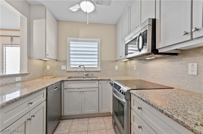 Primary Photo - 490 Broad Ave S