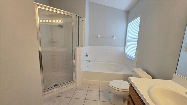 Building Photo - 12824 Kings Lake Dr