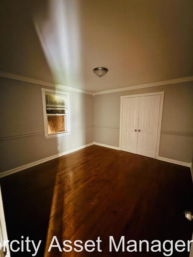 Building Photo - Newly Renovated- BONUS ROOM, Section 8 Friendly and ready for a speedy move in!!!! Call Today!!!
