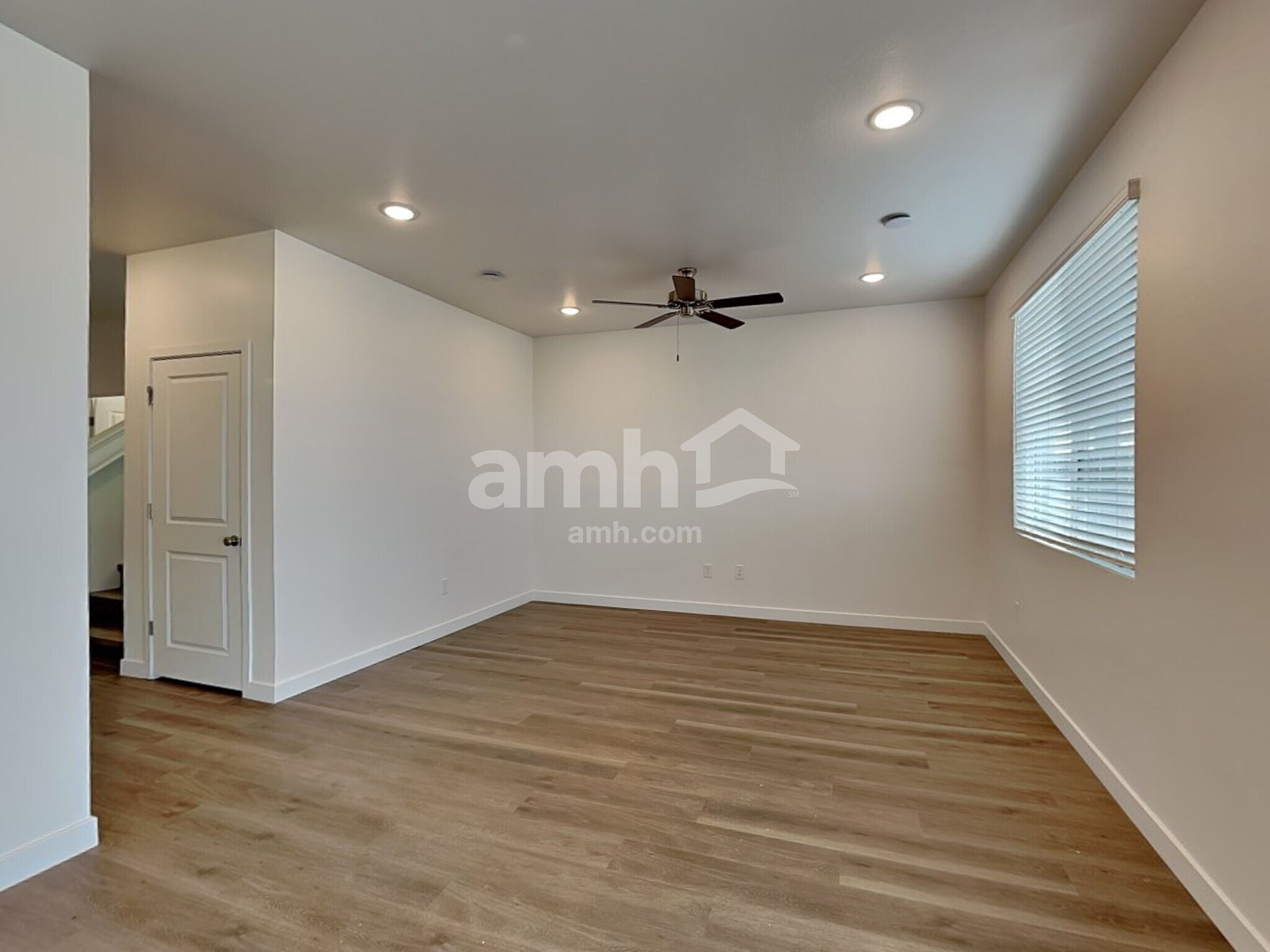 Building Photo - 12528 W Adair Dr