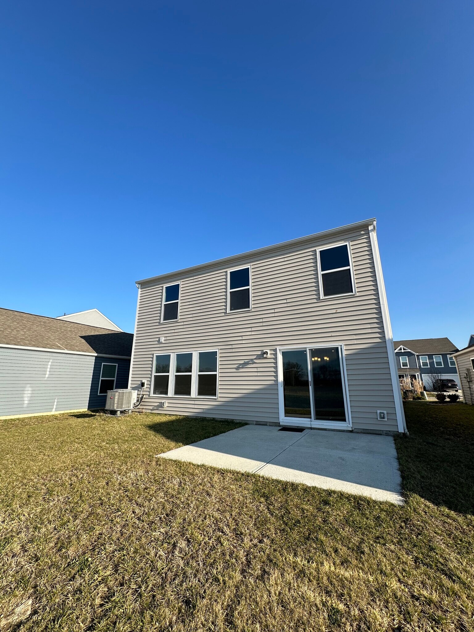 Exterior - 3368 Sunbeam Pl