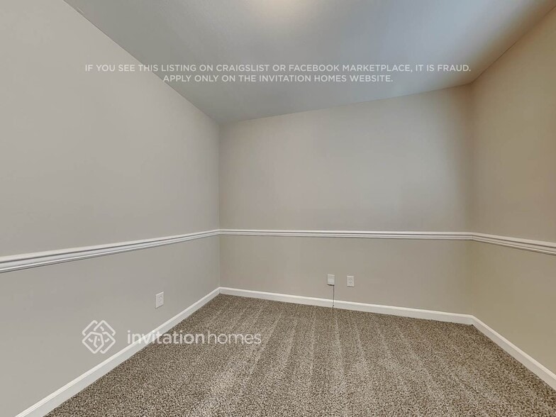 Building Photo - 7112 David Ave