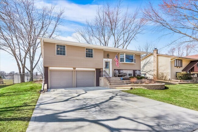 Building Photo - 930 Cornell Ln