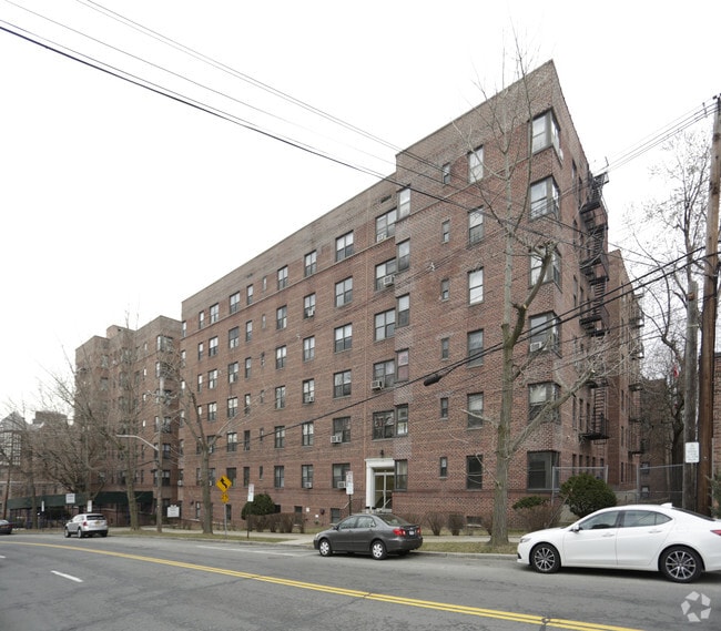 Primary Photo - Gedney House
