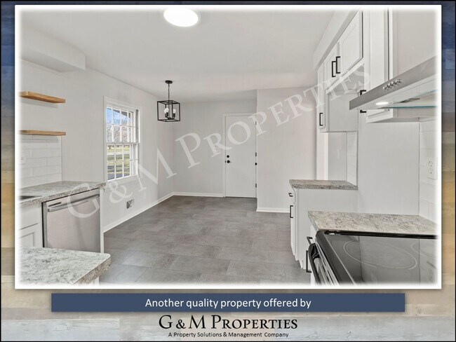 Building Photo - Rarely Available 3-Bedroom Rental - Fairport Schools!!