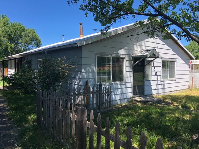 Primary Photo - 1506 Ivory St