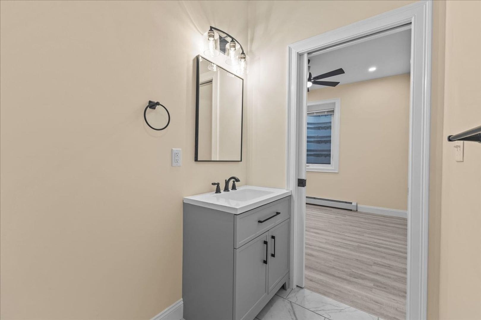 Building Photo - 86-88 North Winooski Ave