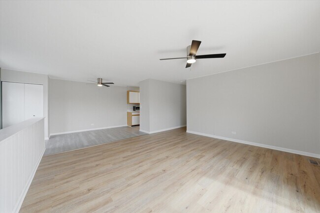 Building Photo - 238 Algonquin Ct