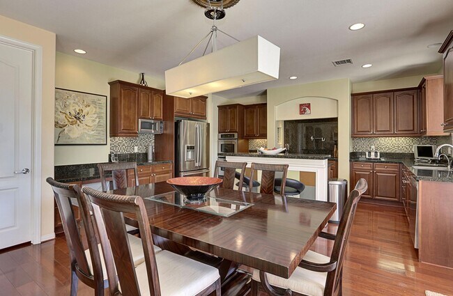 Building Photo - 31453 Calle Amigos