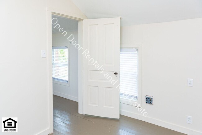 Building Photo - 20329 Notestine Rd